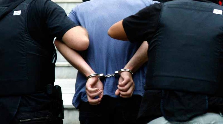 Τρεις συλλήψεις για την επίθεση κατά αστυνομικών της ΟΠΚΕ τα ξημερώματα στις Αχαρνές
