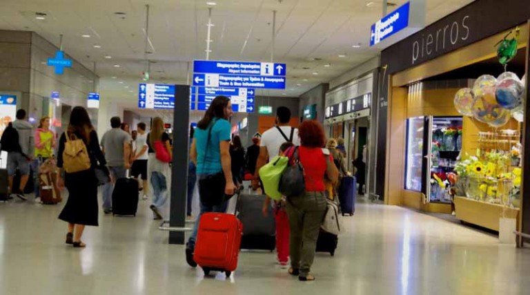 ΥΠΑ: Αυξήθηκε 11,4% η επιβατική κίνηση στο σύνολο των αεροδρομίων της χώρας το α’ εξάμηνο 2024