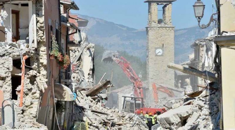 Πέθαναν σε σεισμό αλλά φταίνε γιατί δεν εγκατέλειψαν το κτίριο! Απίστευτη απόφαση δικαστηρίου