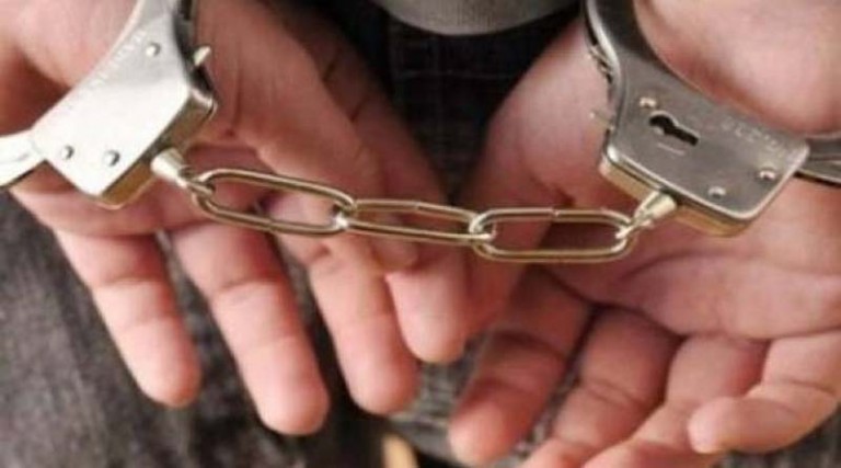 Βούλα: Συνελήφθη νεαρός για βανδαλισμούς