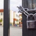 Έκτακτη ανακοίνωση της Περιφέρειας Αττικής για το κλείσιμο των σχολείων – Τι αναφέρει