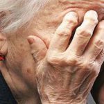 Απάτη σε βάρος ηλικιωμένης: Άρπαξε 22.000 ευρώ παριστάνοντας τον γιατρό