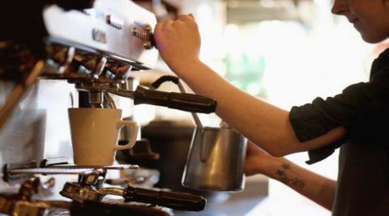 Ραφήνα: Ζητούνται υπάλληλοι για καφέ- snack bar