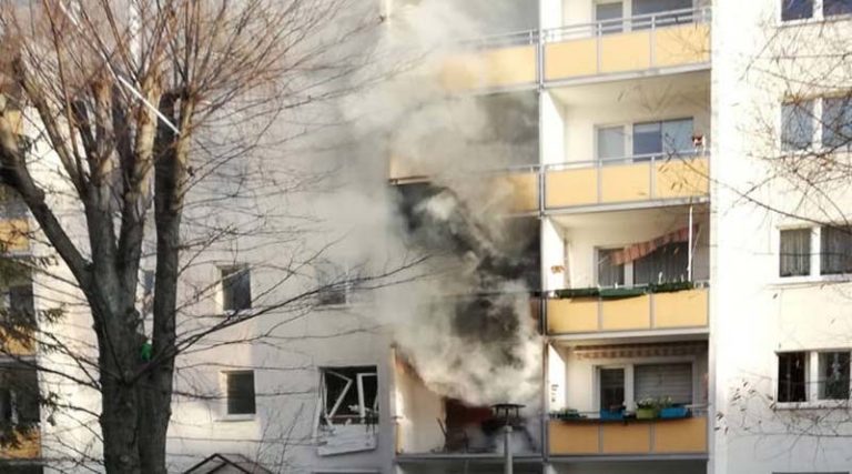 Έκρηξη σε κτίριο: Ένας νεκρός και δεκάδες τραυματίες (φωτό & βίντεο)