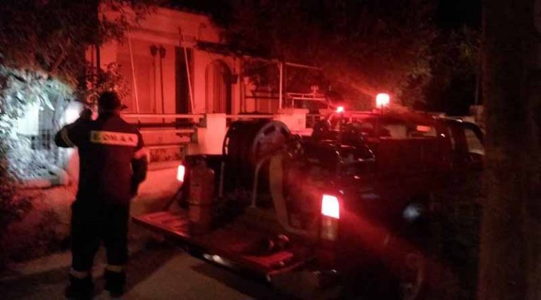 Αρτέμιδα: Συναγερμός στην Πυροσβεστική για φωτιά σε ρολόι της ΔΕΗ (φωτό)