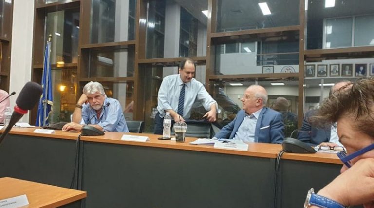 Φ. Tσουρή – Σαββας Ιωαννίδης στη συνάντηση του Σωματείου Εμπόρων Αρτέμιδος, με βουλευτές του ΣΥΡΙΖΑ
