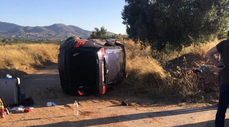 Σπάτα: Σφοδρή σύγκρουση αυτοκινήτων – Τέσσερις τραυματίες, ανάμεσα τους και ένα παιδί! (φωτό)