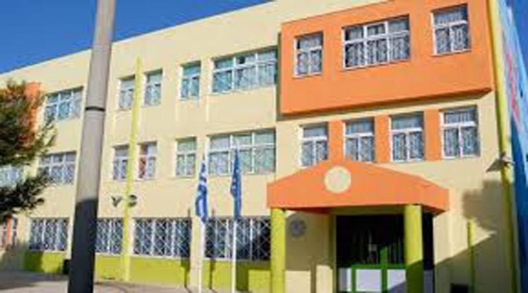 Νέα Μάκρη: Κρούσμα κορονοϊού σε εκπαιδευτικό στο Δημοτικό Σχολείο της Αγ. Μαρίνας