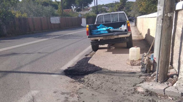 Ραφήνα: Επιδιορθώσεις πεζοδρομίων και επεμβάσεις από την Υπηρεσία Πρασίνου (φωτό)