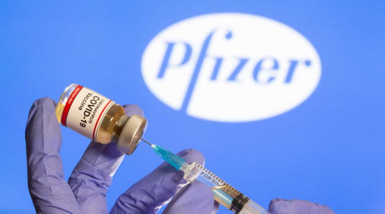 Pfizer: Κέρδη 26 δισ. δολάρια από τα εμβόλια μέσα στο 2021