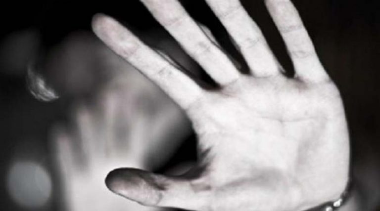 Συνελήφθη 48χρονη για ενδοοικογενειακή βία – Τραυμάτισε το παιδί της