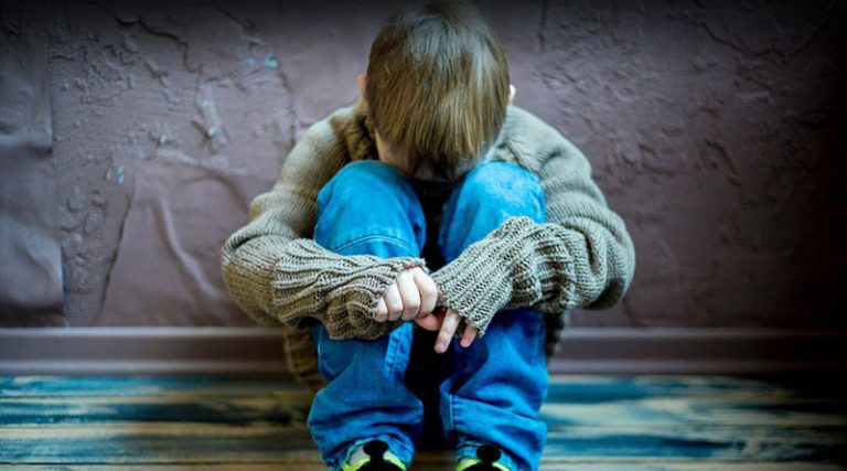 Εγκαταλελειμμένο βρέθηκε 7χρονο αγοράκι στη Ρόδο – Δεν βρίσκουν τη μητέρα του