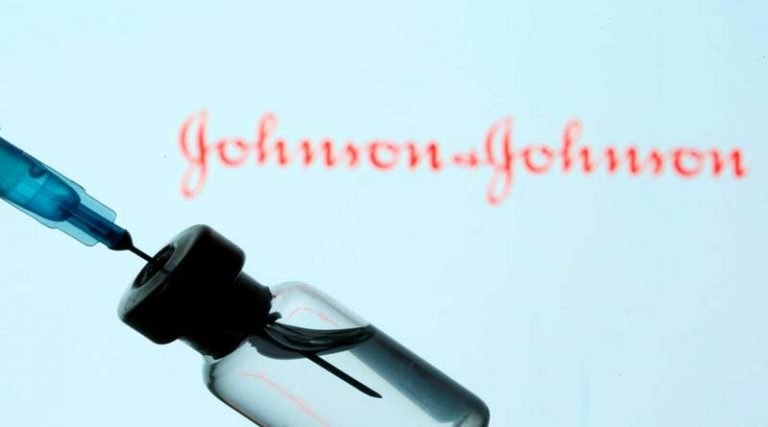 Ανατροπή με το Johnson & Johnson: Πιθανή η δεύτερη δόση με εμβόλιο mRNA