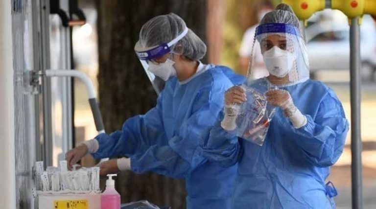 Εννιά στους δέκα νοσηλευτές εξουθενωμένοι από την πανδημία