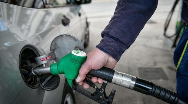 Fuel Pass 2: Αρχίζουν οι πληρωμές στους δικαιούχους – Ποιοι θα δουν χρήματα σήμερα και αύριο