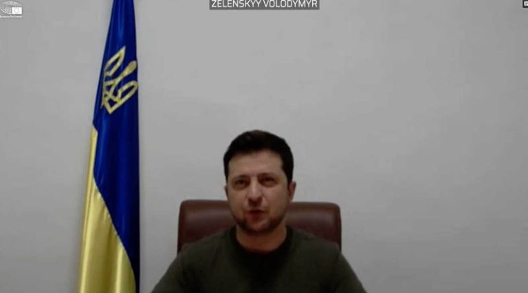 Βίντεο ντοκουμέντο από το τροχαίο του Ζελένσκι – Πως έγινε η σύγκρουση