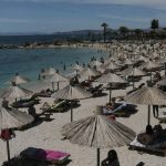 Απλησίαστες για τους Έλληνες οι καλοκαιρινές διακοπές στην Ελλάδα