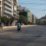 Άδεια πόλη η Αθήνα – Έρημοι οι δρόμοι της πρωτεύουσας