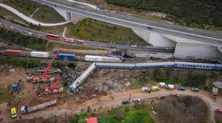 Τέμπη: Προθεσμία πήραν τα 15 στελέχη της ΕΡΓΟΣΕ που διώκονται για την σιδηροδρομική τραγωδία