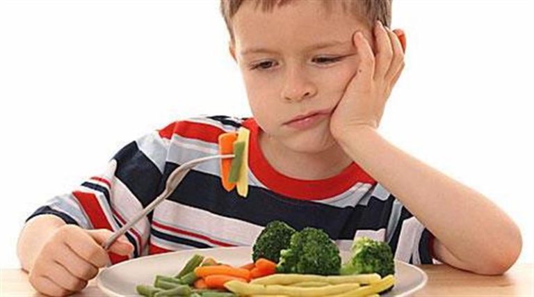 Το παιδί που τρομοκρατείται από το φαγητό – Δεν έχει φάει για έναν χρόνο