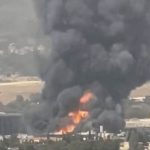 Ποιο είναι το εργοστάσιο που καίγεται στην Κηφισιά – Ποιοι δρόμοι έχουν κλείσει