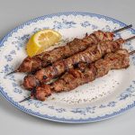 Για χοιρινό καλαμάκι μόνο στο Mama’s souvlaki doner kebab