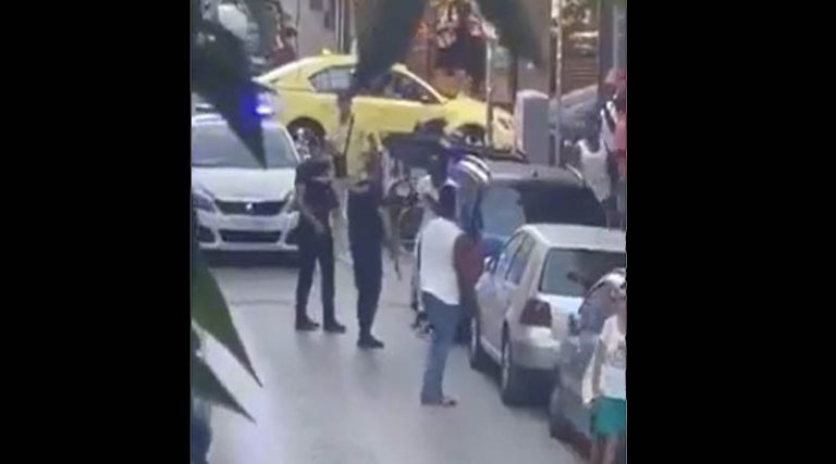 Συμπλοκή μεταναστών στο κέντρο της Αθήνας – Τραυματίστηκε αστυνομικός! (βίντεο)