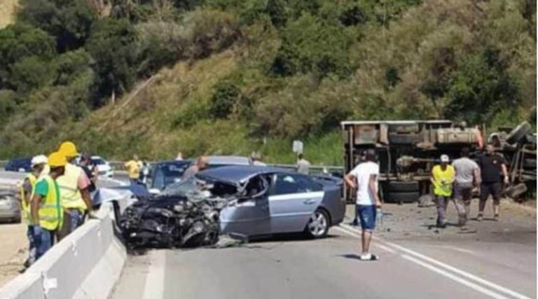 Νέες πληροφορίες για το τροχαίο δυστύχημα με δύο νεκρούς και πέντε τραυματίες στην εθνική οδό