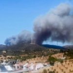Φωτιά στην Εύβοια: Μάχη των πυροσβεστών από γη και αέρα