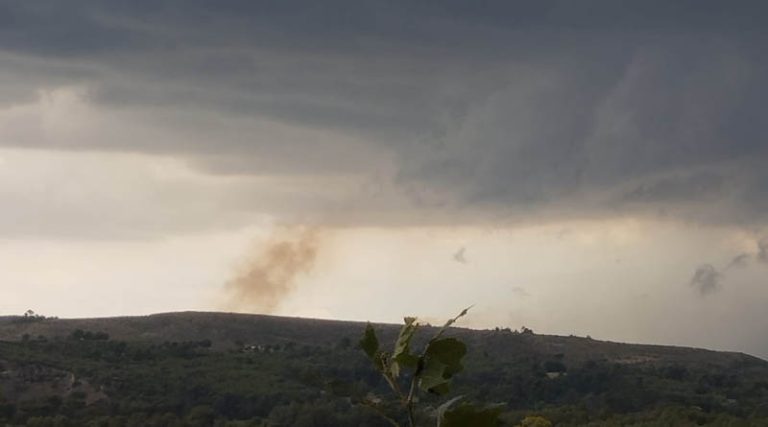 Διόνυσος: Φωτιά στην Άνοιξη από κεραυνό – Εντοπίστηκε από drone! (φωτό)