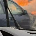 Αυτοκίνητο τυλίχθηκε στις φλόγες στη λεωφόρο Βουλιαγμένης!