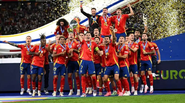 Euro 2024: Μεγάλη νικήτρια η Ισπανία – Ξέφρενοι πανηγυρισμοί απ’ άκρη σ’ άκρη της Ευρώπης