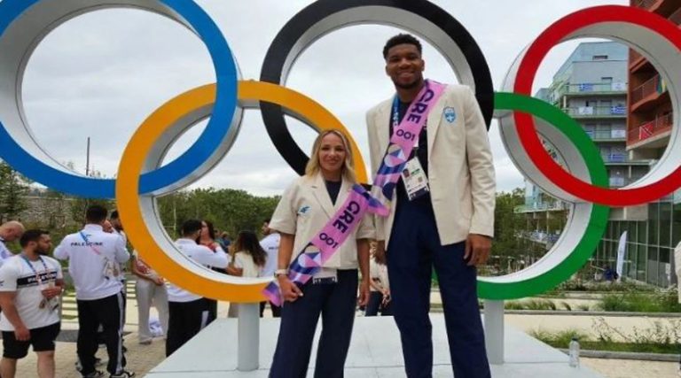 Ολυμπιακοί Αγώνες 2024: Αντετοκούνμπο και Ντρισμπιώτη ποζάρουν μαζί πριν την τελετή έναρξης