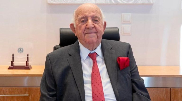Έφυγε από τη ζωή  ο Σταύρος Δέμος – Ιδρυτής και πρόεδρος της φαρμακοβιομηχανίας DEMO