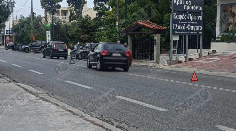 Ραφήνα: Τροχαίο στη Λ. Φλέμινγκ – Όχημα έμεινε ακινητοποιημένο στη μέση του δρόμου (φωτό)