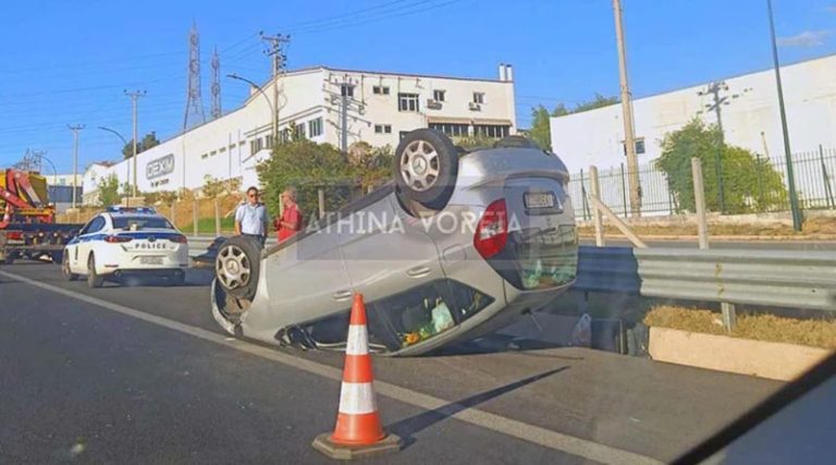 Άγιος Στέφανος: Αυτοκίνητο βρέθηκε ανάποδα στην Εθνική Οδό! (φωτό)